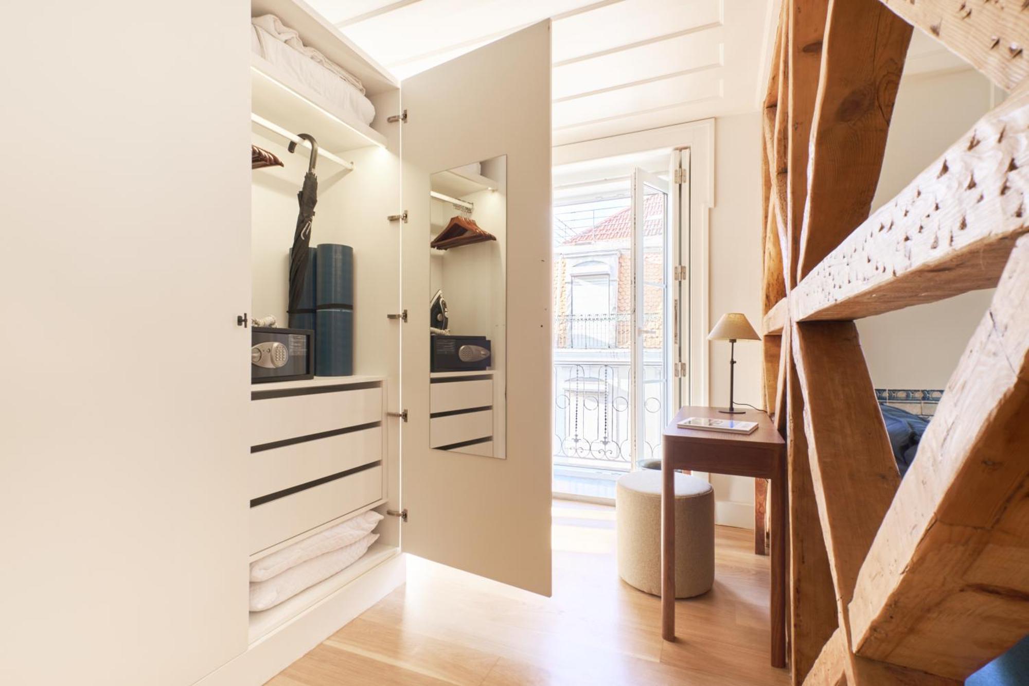 Апартаменты Ando Living - Santa Justa 79 House Лиссабон Экстерьер фото